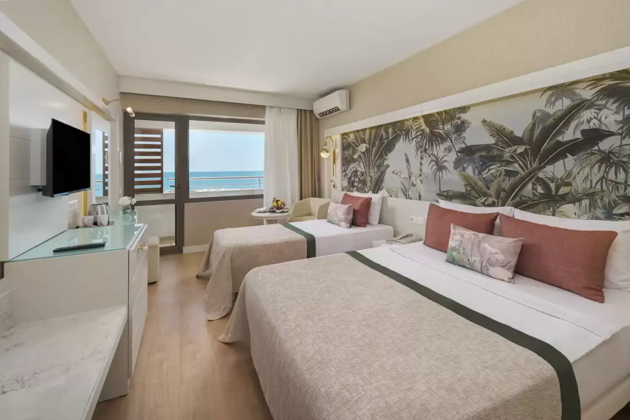 Deniz Manzaralı Premium Standart Oda